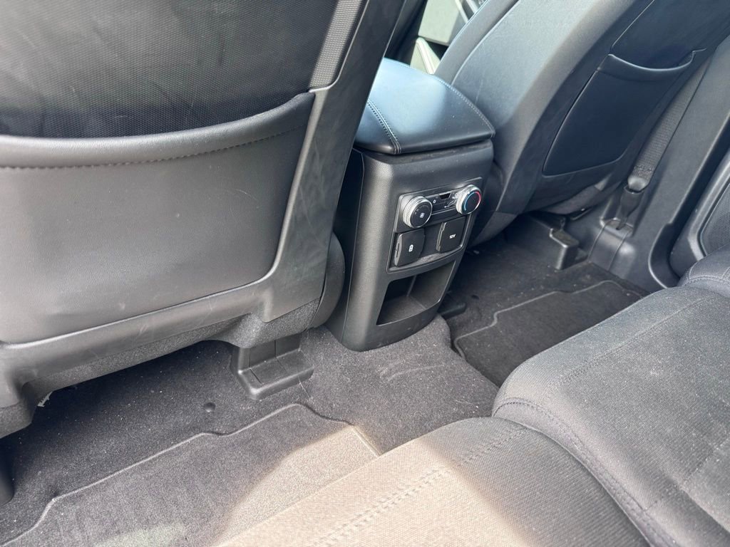 Used 2020 Ford Explorer XLT AWD/4WD image 12