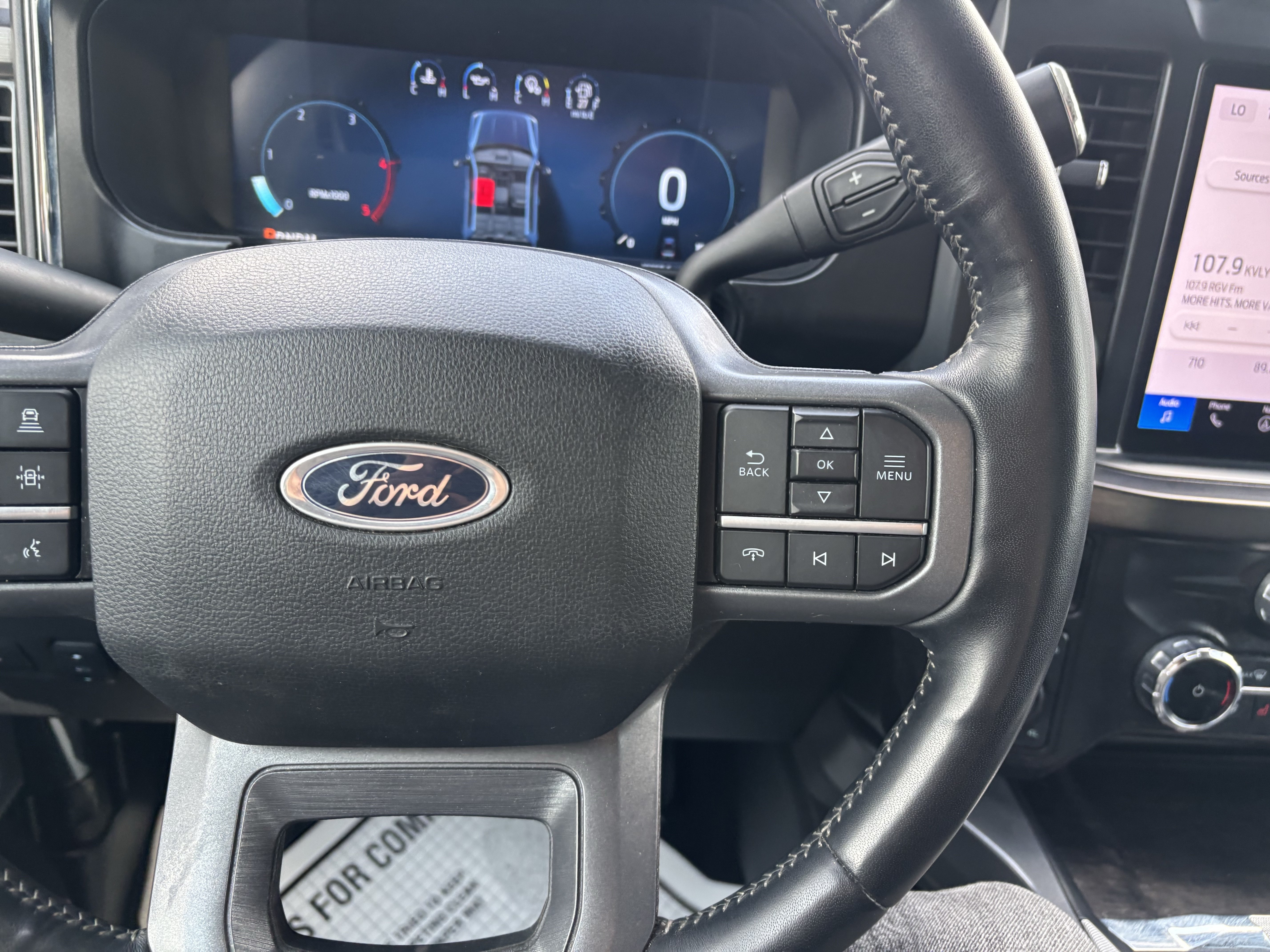 Certified 2024 Ford F250 Lariat w/ Lariat Ultimate Package AWD/4WD image 28