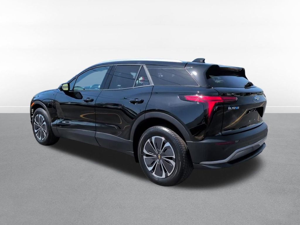 Used 2024 Chevrolet Blazer EV LT AWD/4WD image 7