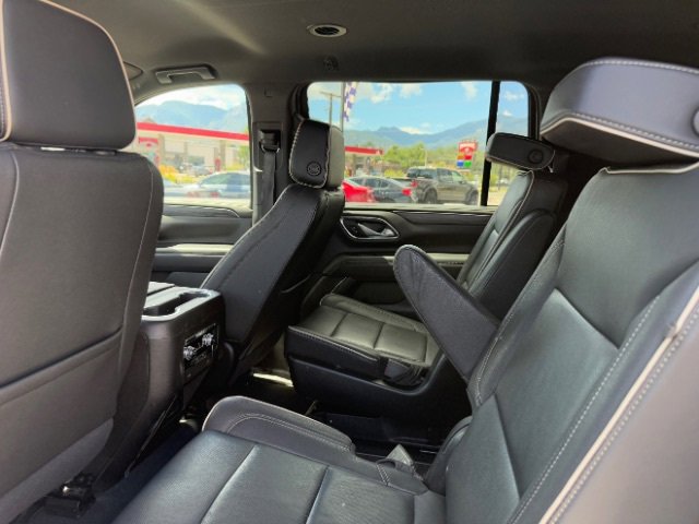 Used 2023 GMC Yukon XL SLT image 64