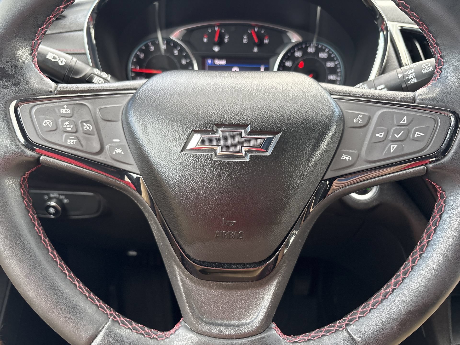 Used 2024 Chevrolet Equinox RS w/ LPO, Floor Liner Package FWD image 10