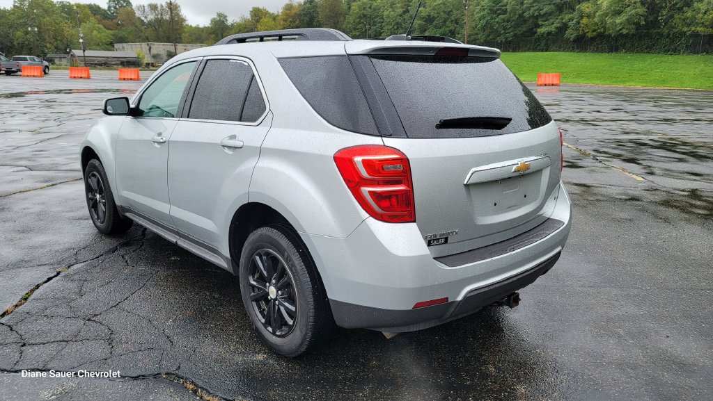 Used 2017 Chevrolet Equinox LT w/ Convenience Package FWD image 9