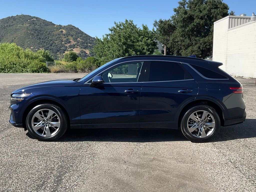 Used 2022 Genesis GV70 3.5T Sport w/ Sport Advanced Package AWD/4WD image 3