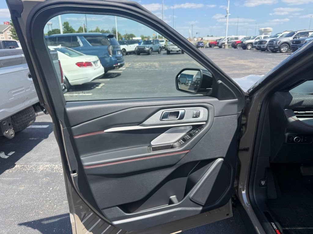 New 2026 Ford Explorer ST w/ Sun And Sound Package AWD/4WD image 13