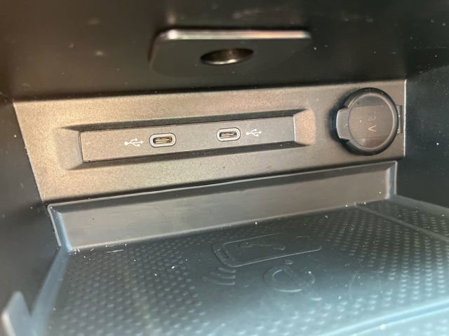 Used 2024 Volkswagen Tiguan SE R-Line image 26