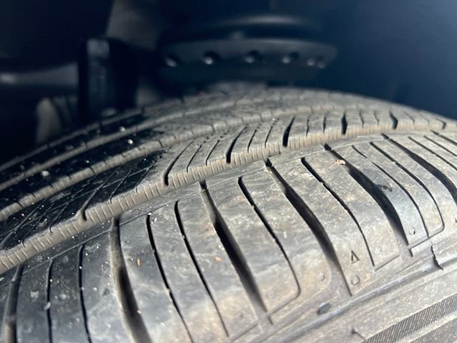 Used 2020 Land Rover Range Rover Evoque R-Dynamic HSE image 25