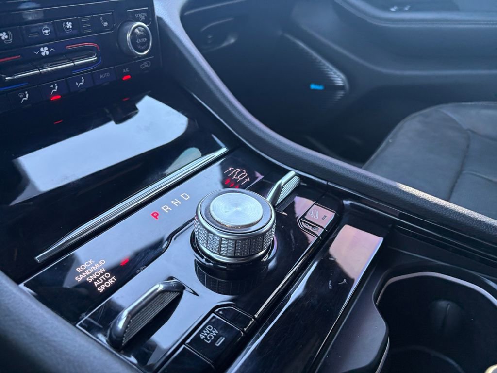 Used 2022 Jeep Grand Cherokee L Overland image 29