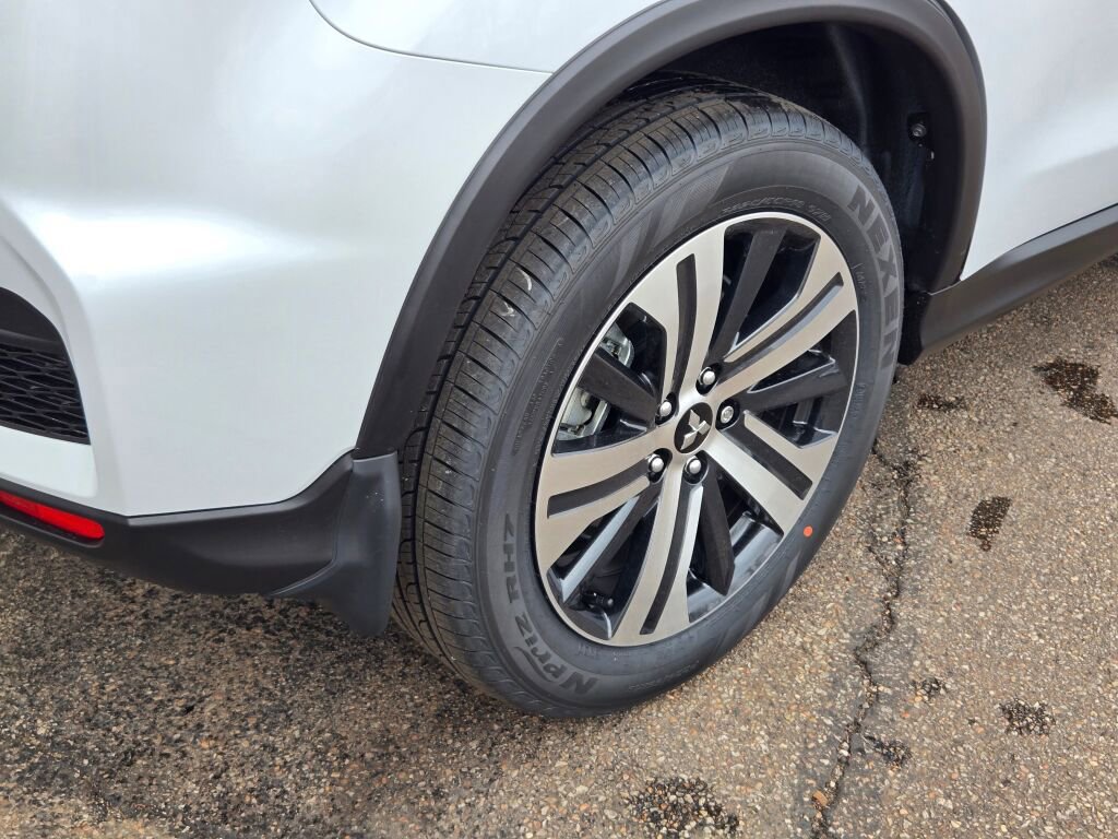Used 2026 Mitsubishi Outlander Sport ES AWD/4WD image 10
