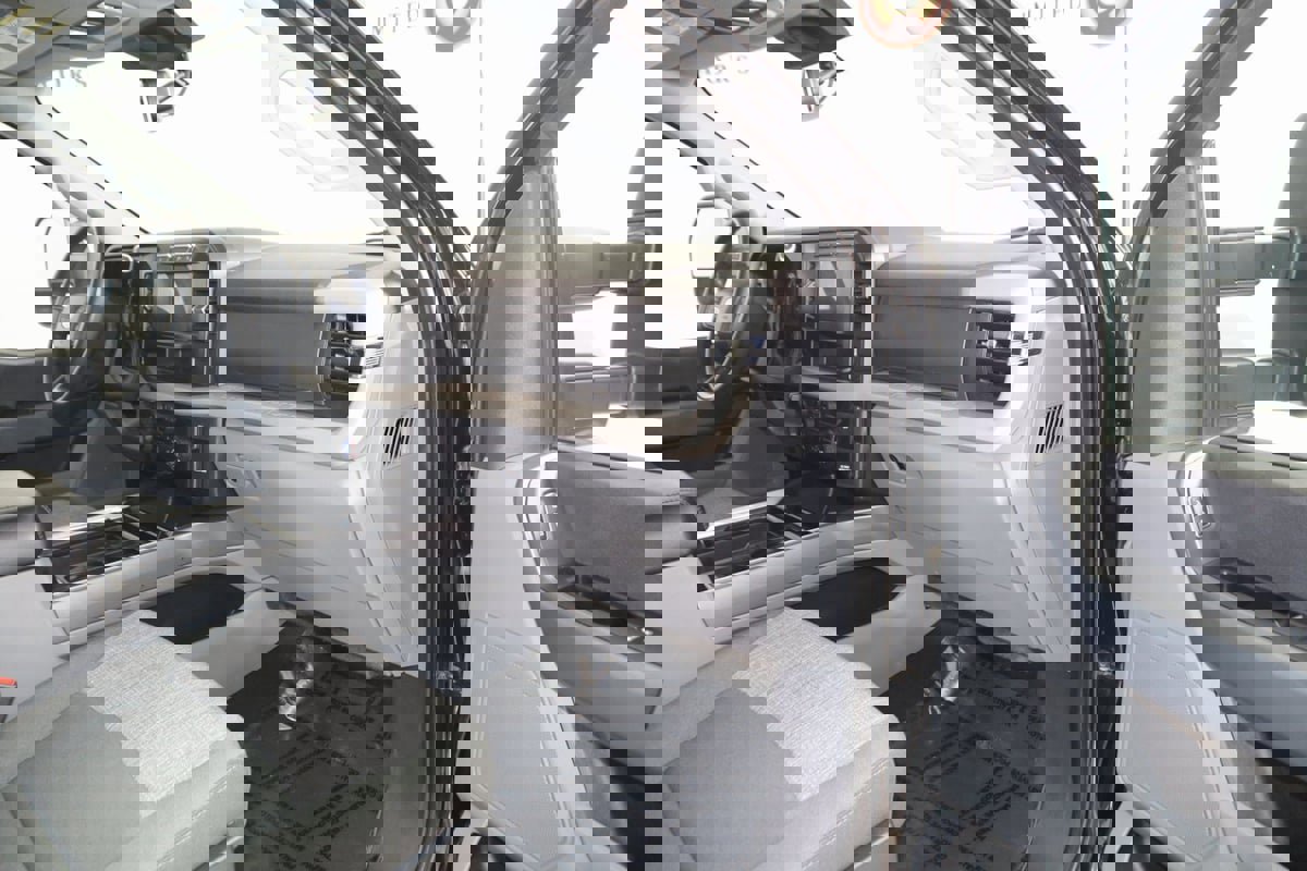 Used 2023 Ford F450 XLT w/ FX4 Off-Road Package image 39