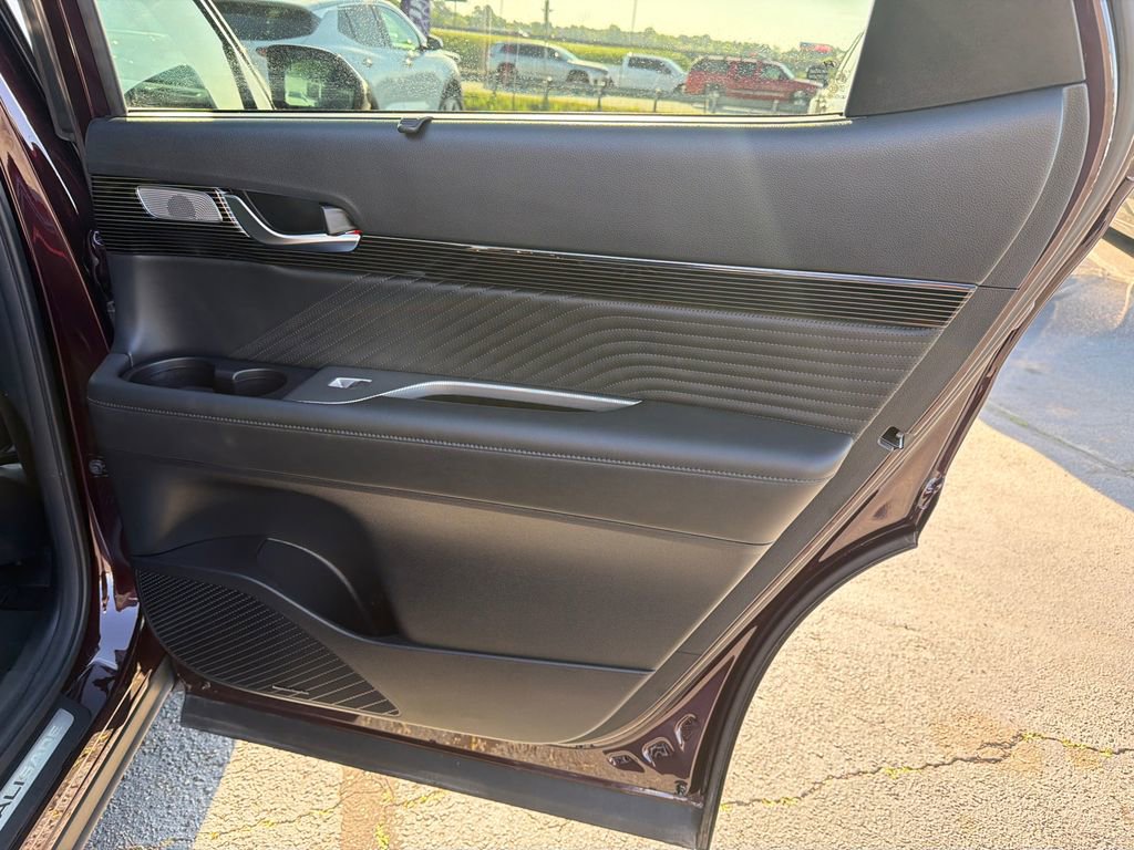 Used 2024 Hyundai Palisade Calligraphy image 16