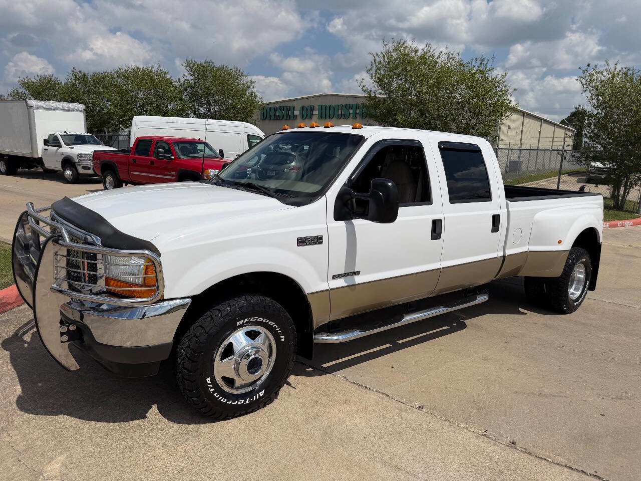Used 2001 Ford F350 Lariat