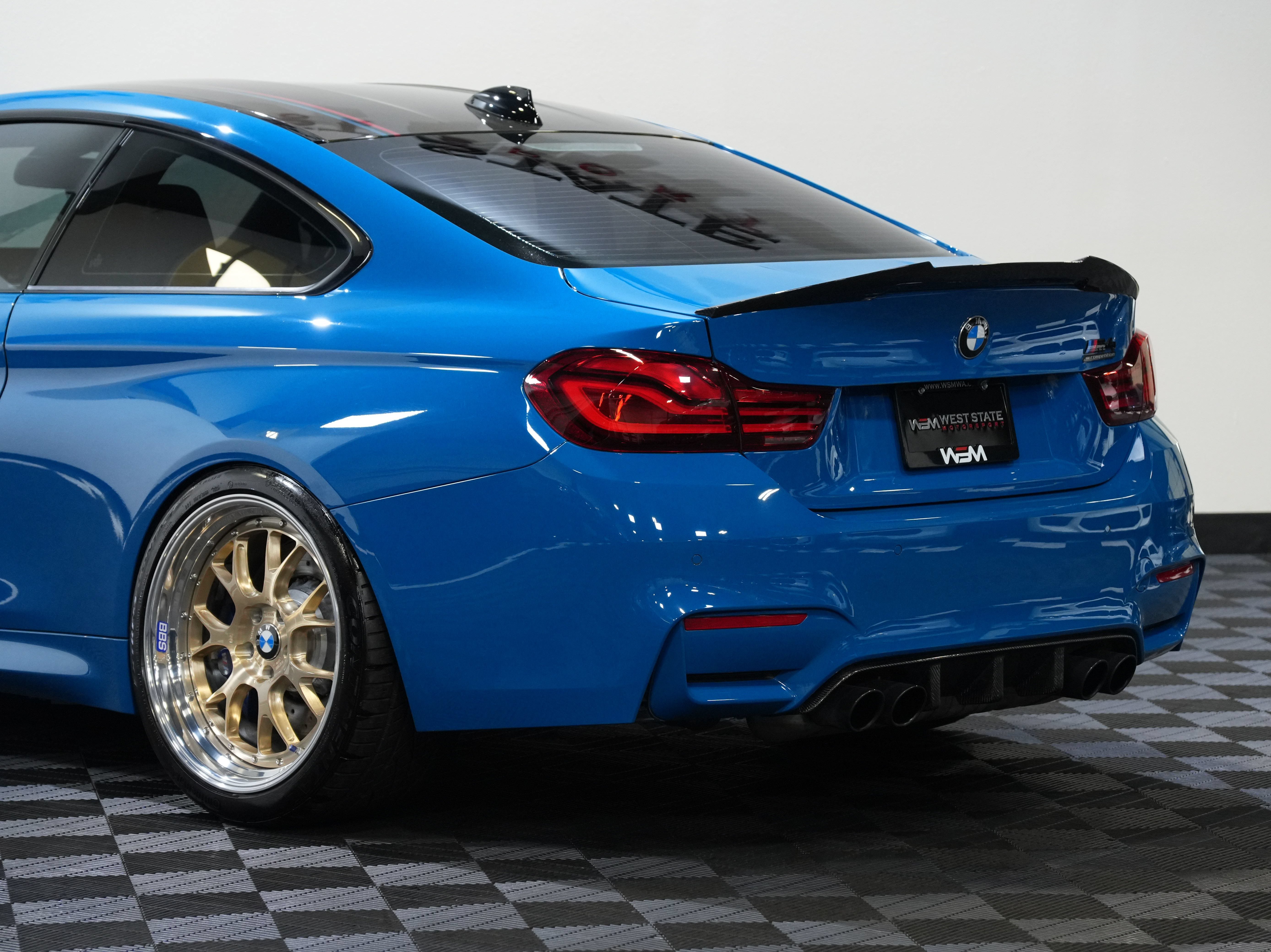 Used 2020 BMW M4 Coupe w/ Competition Package RWD image 16