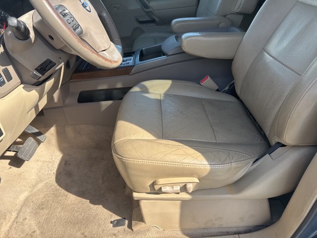 Used 2012 Nissan Titan SL RWD image 15
