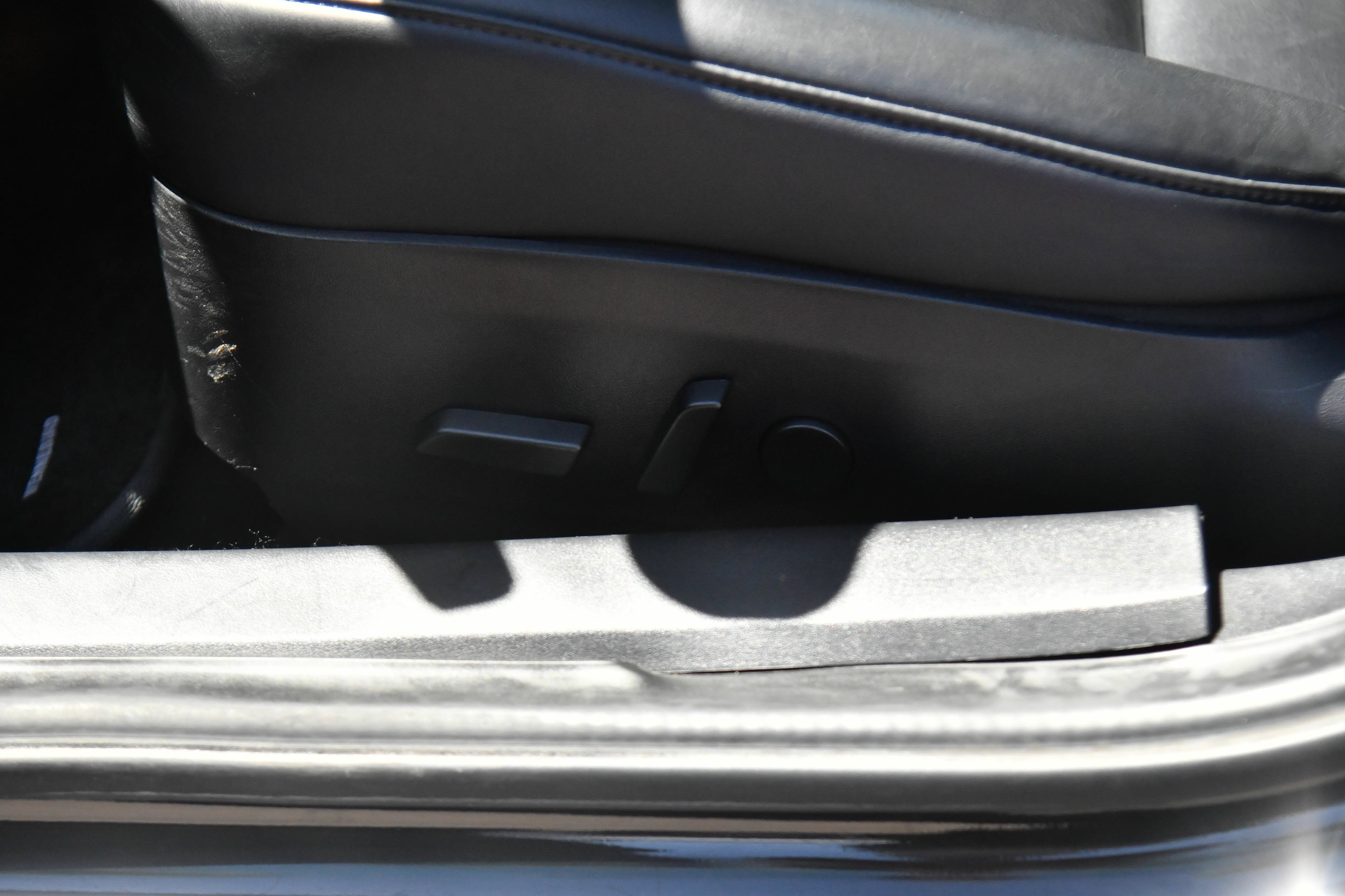 Used 2020 Tesla Model 3 Standard Range RWD image 16