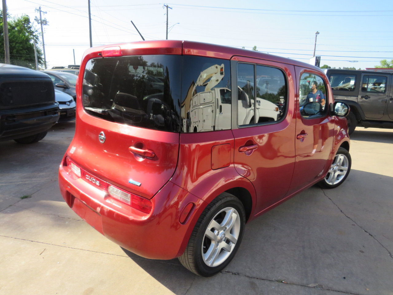 Used 2014 Nissan Cube 1.8 S w/ Interior Designer Package FWD image 4