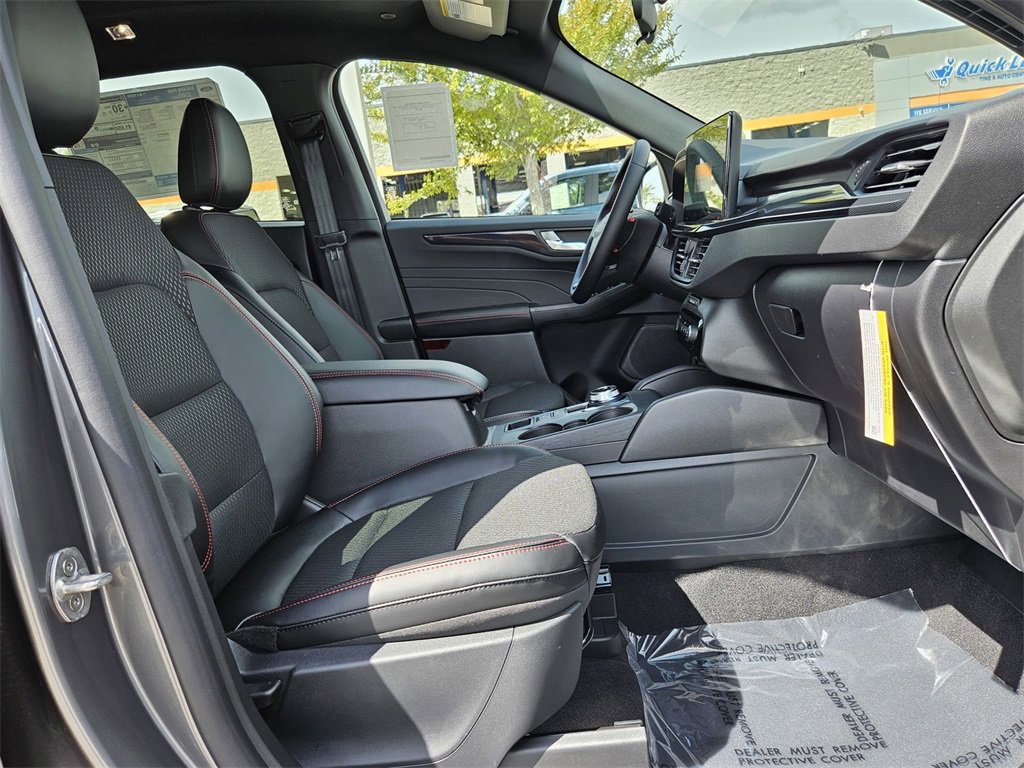 New 2026 Ford Escape ST-Line w/ Tech Pack #1 image 32