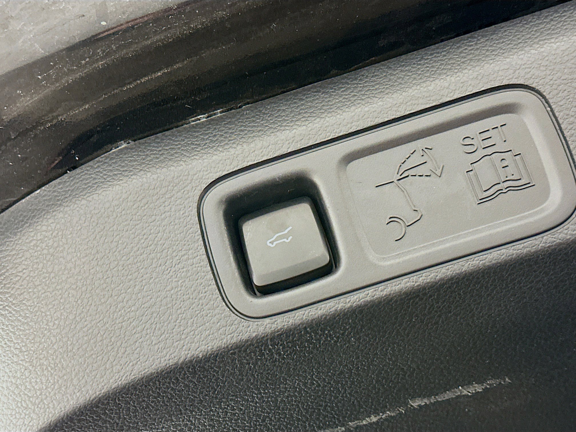 Used 2024 Ford Expedition XLT image 32