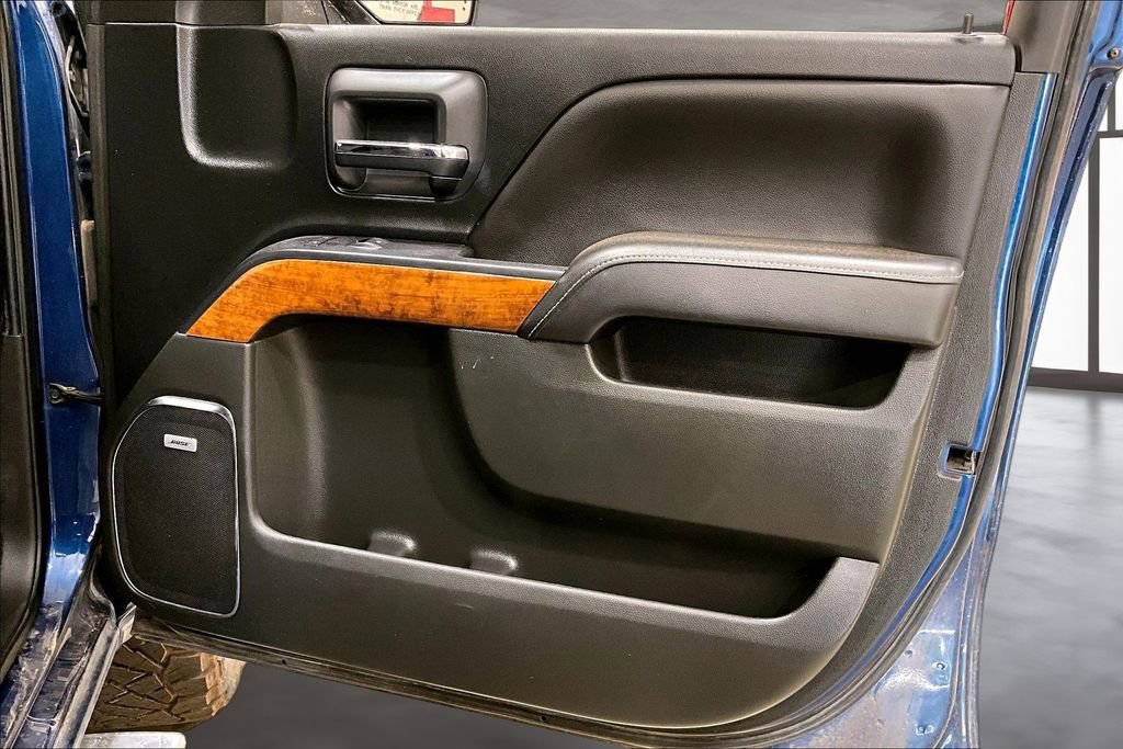 Used 2017 Chevrolet Silverado 1500 High Country AWD/4WD image 19