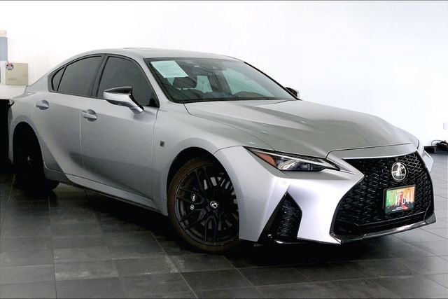 Used 2023 Lexus IS 500 image 2