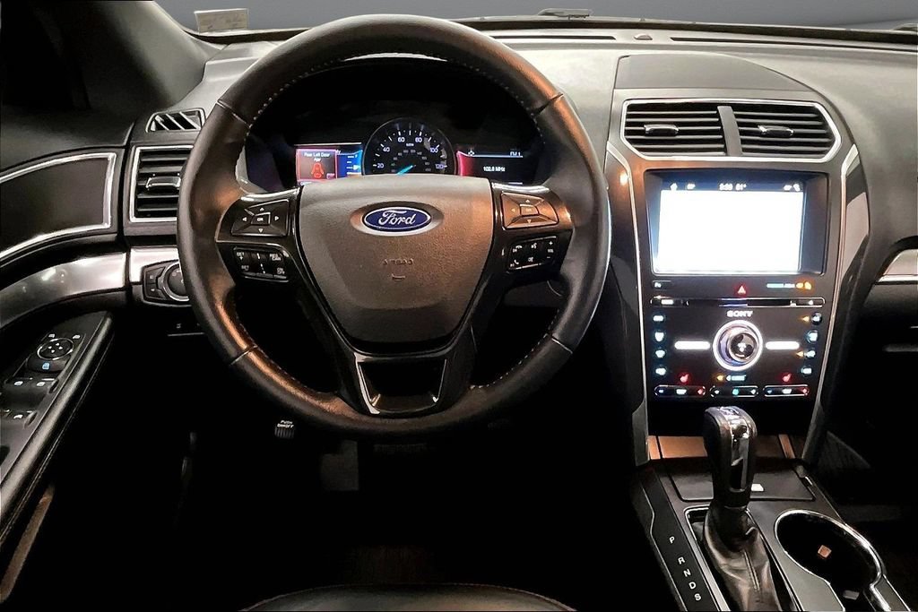 Used 2018 Ford Explorer Sport w/ Ford Safe & Smart Package AWD/4WD image 8