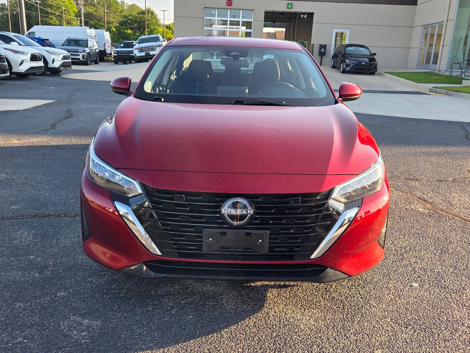 Used 2024 Nissan Sentra SV FWD image 2