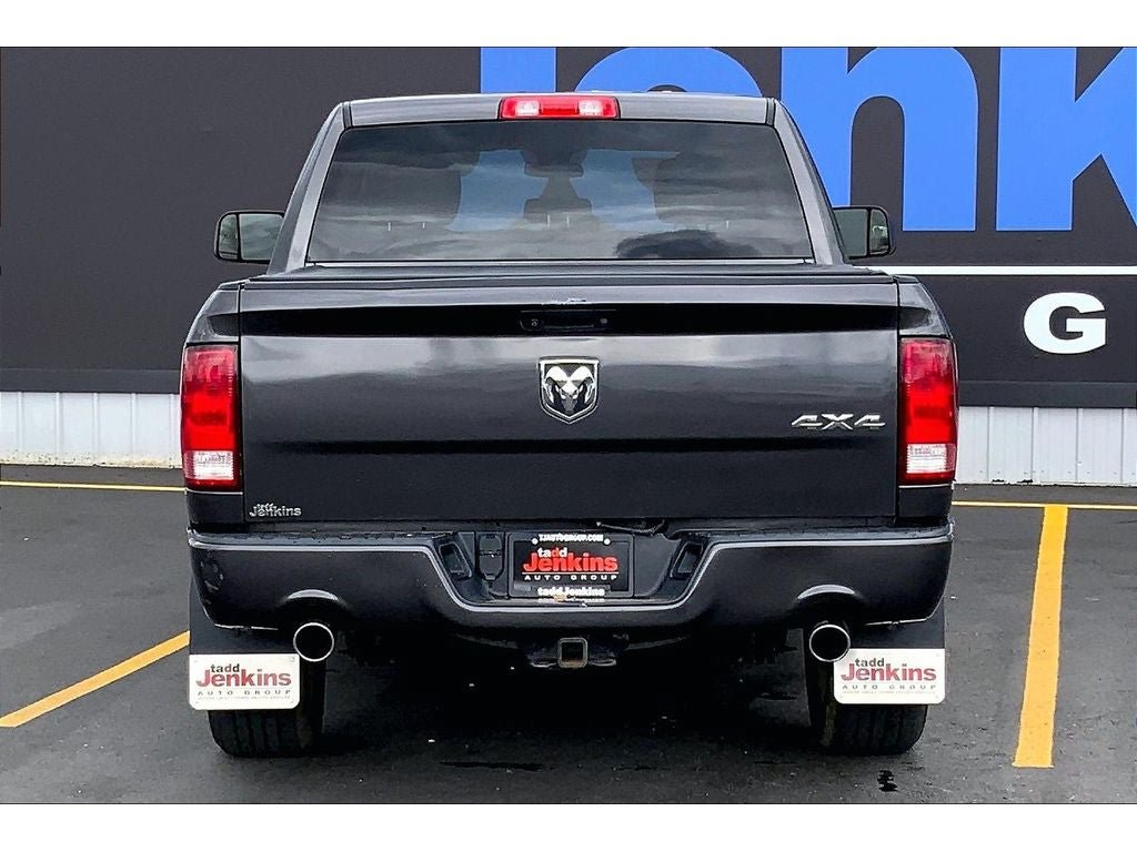 Used 2018 RAM 1500 Express w/ Express Value Package AWD/4WD image 4