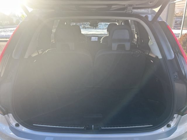 Used 2025 Volvo XC90 B6 Plus AWD/4WD image 12