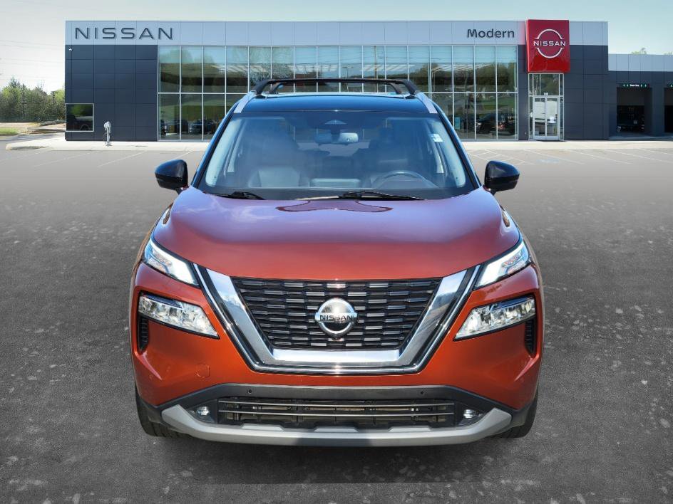 Used 2021 Nissan Rogue SL w/ Premium Package image 2