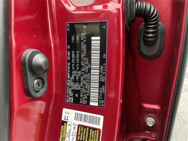 Used 2020 Toyota Highlander XLE image 35