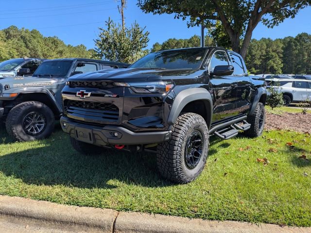 New 2025 Chevrolet Colorado ZR2 w/ ZR2 Bison Edition image 5