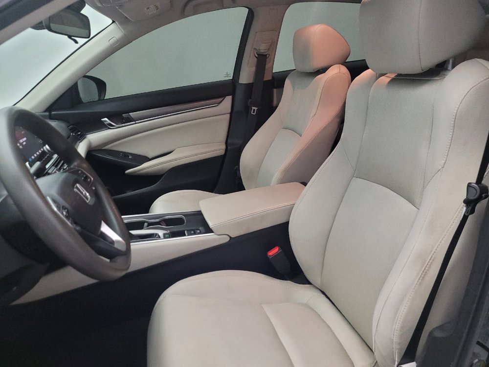 Used 2018 Honda Accord LX image 17