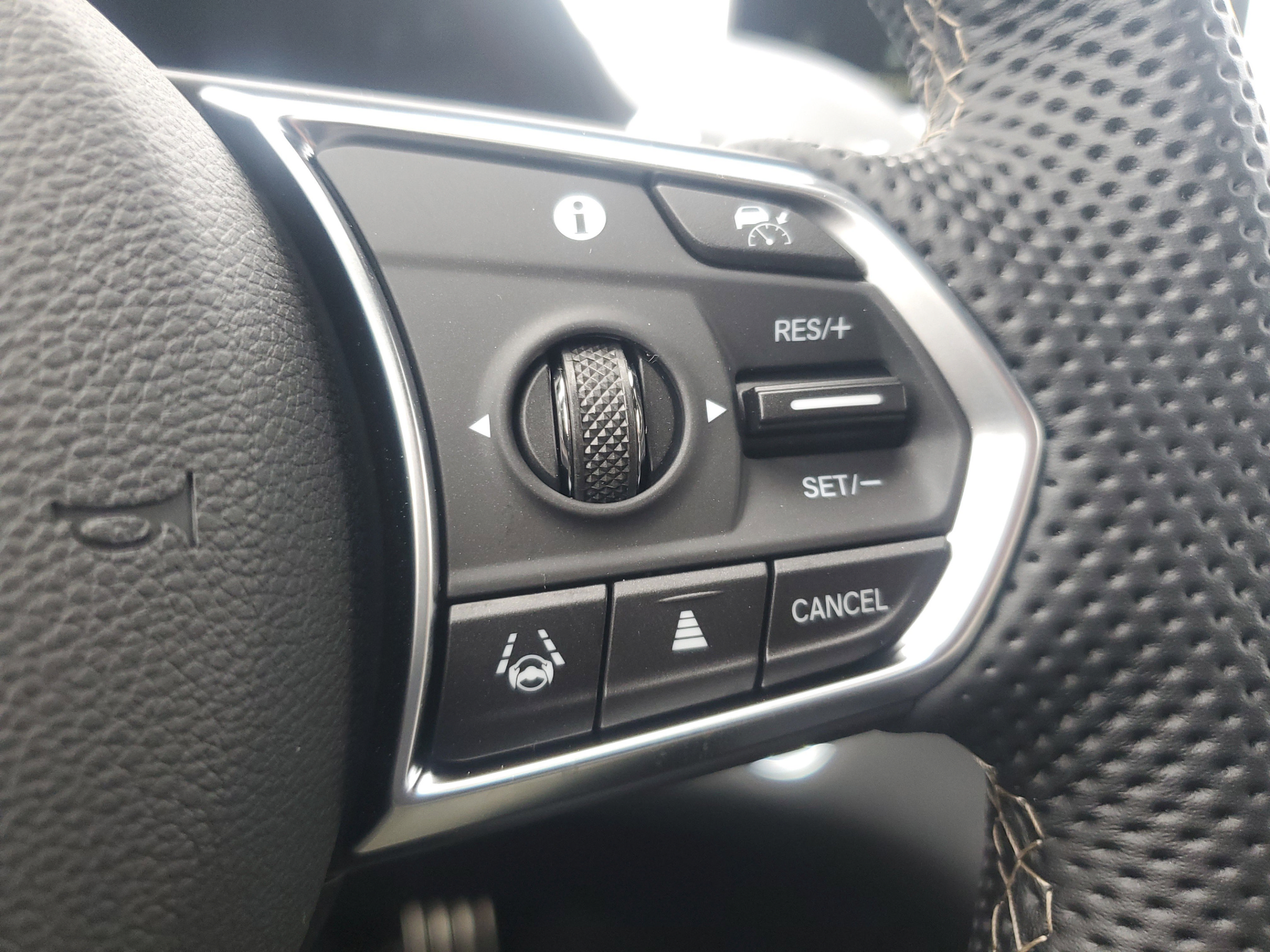 New 2026 Acura RDX w/ Advance Package AWD/4WD image 21