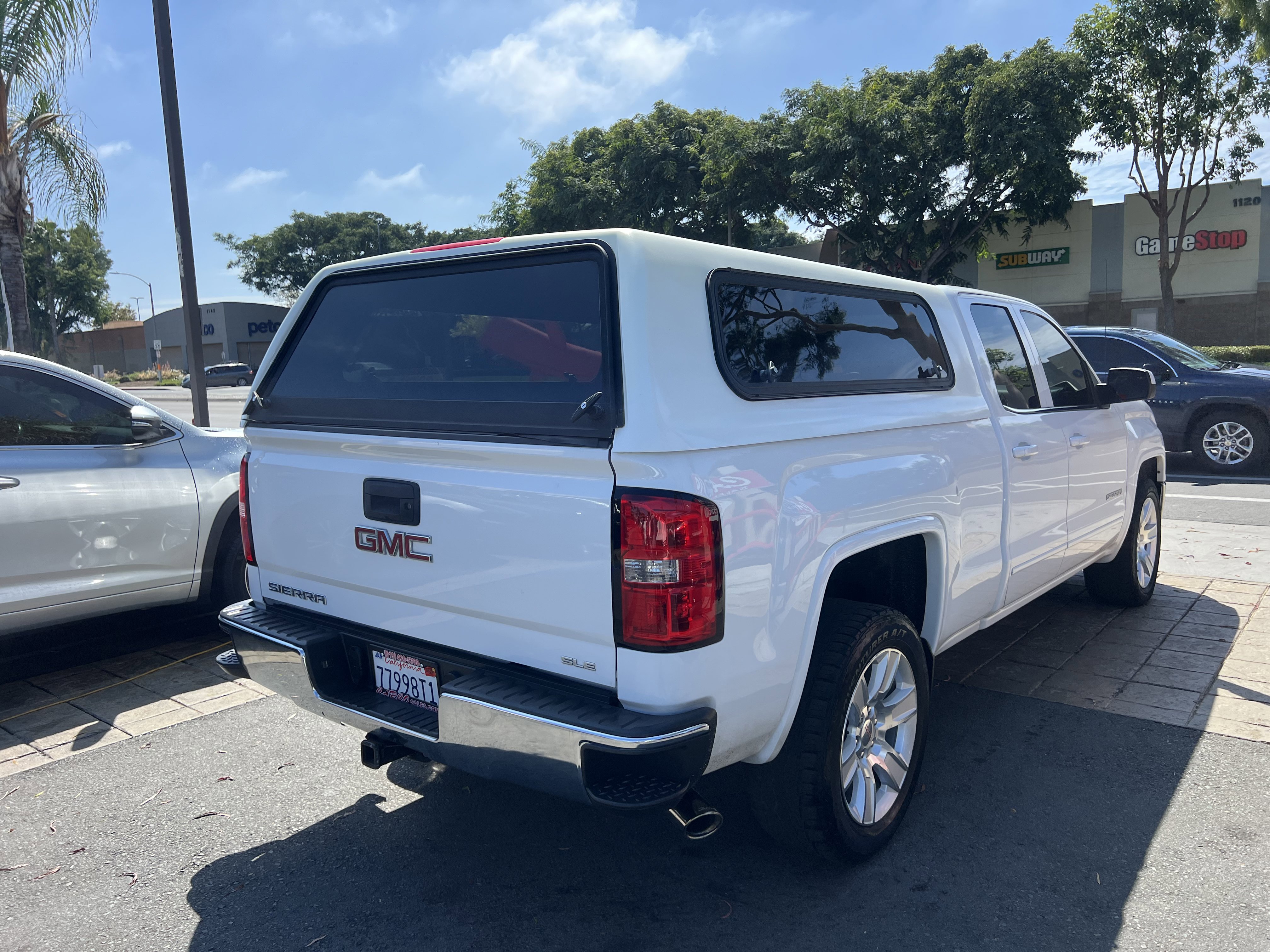 Used 2014 GMC Sierra 1500 SLE w/ SLE Value Package RWD image 8