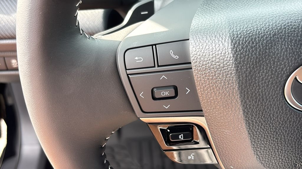 New 2026 Toyota Camry SE w/ Convenience Package FWD image 15