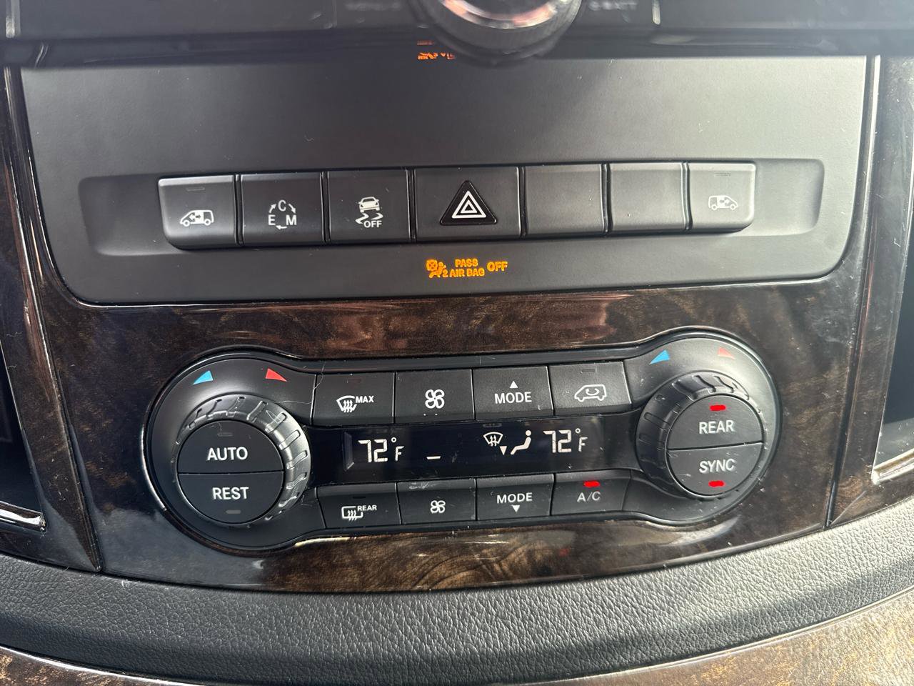 Used 2016 Mercedes-Benz Metris Passenger image 21