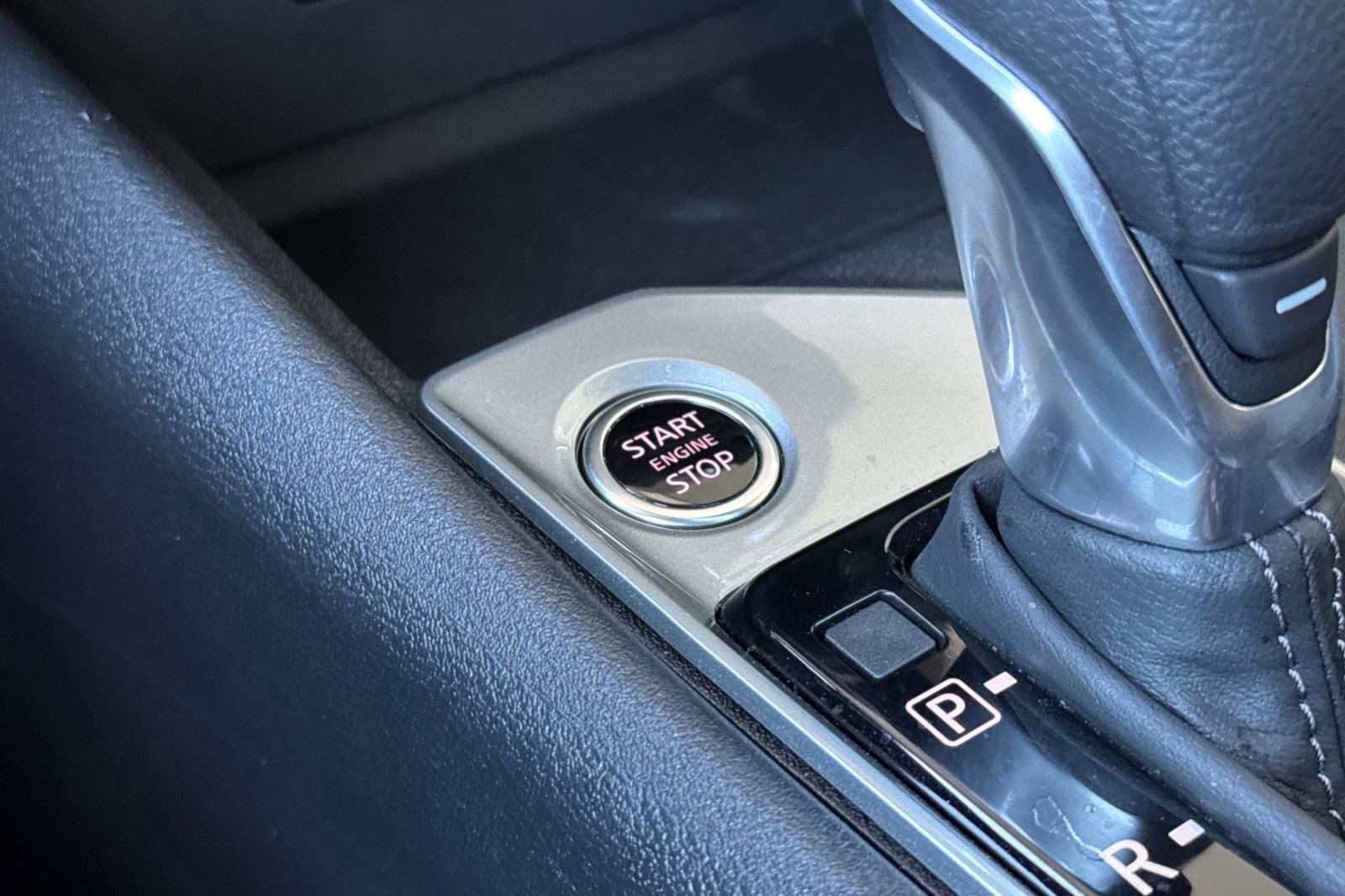 Used 2025 Nissan Altima 2.5 SV image 32