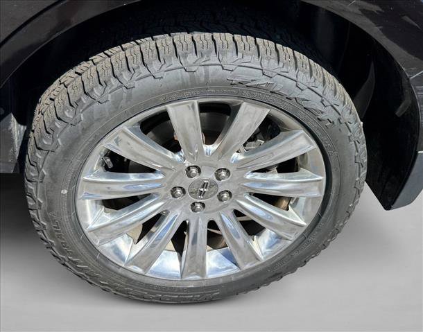 Used 2013 Lincoln MKX AWD image 9