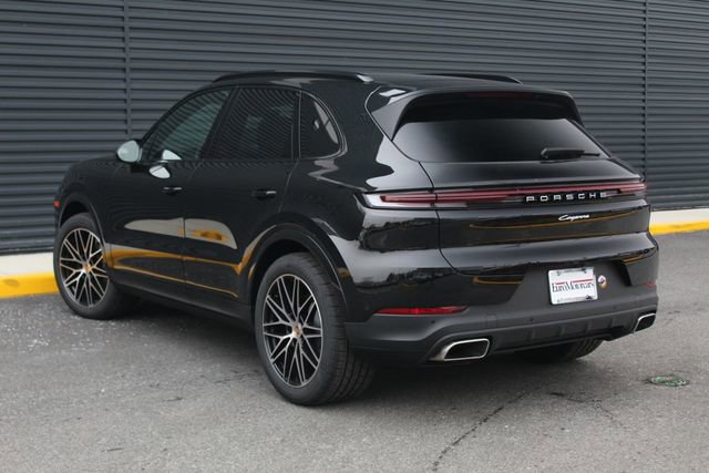 New 2026 Porsche Cayenne image 3