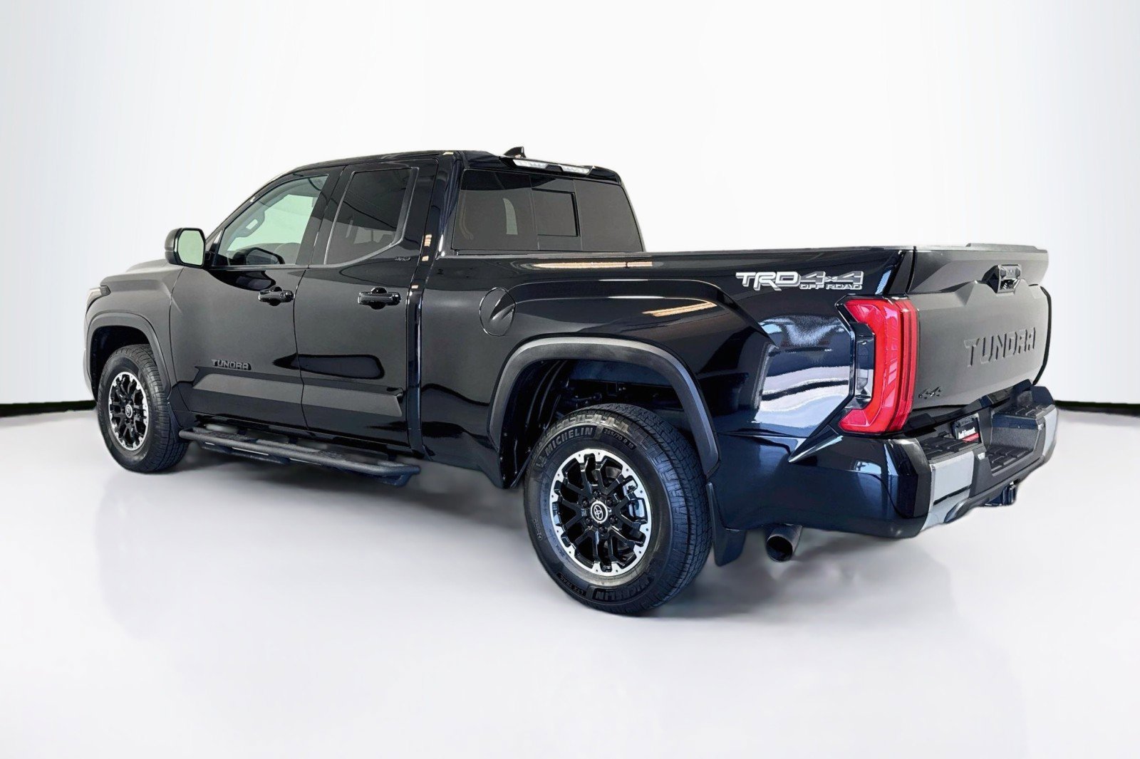 Used 2023 Toyota Tundra SR5 w/ TRD Off-Road Package AWD/4WD image 7