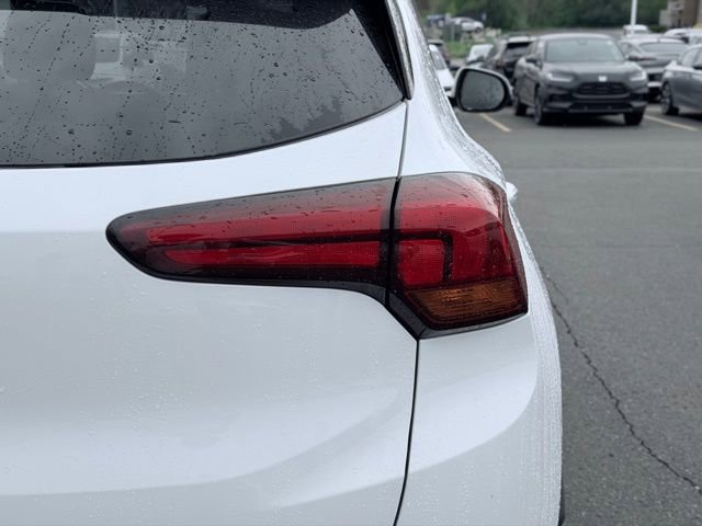 Used 2024 Buick Encore GX Preferred FWD image 8