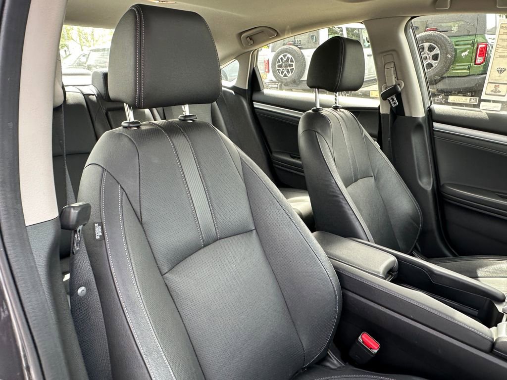 Used 2018 Honda Civic Touring image 16