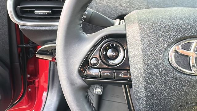Used 2022 Toyota Prius Prime LE image 16