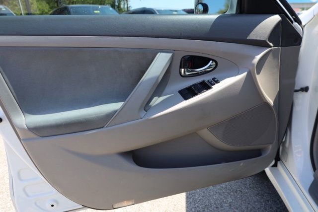 Used 2009 Toyota Camry LE image 20