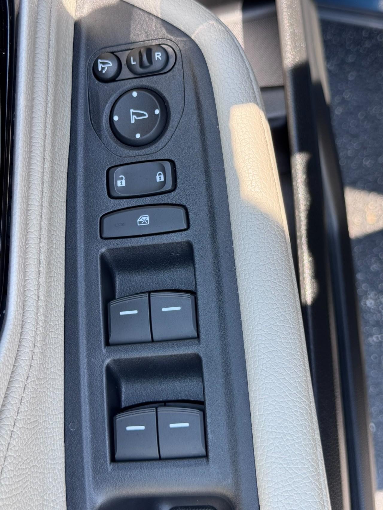 Certified 2025 Honda Odyssey Elite image 17