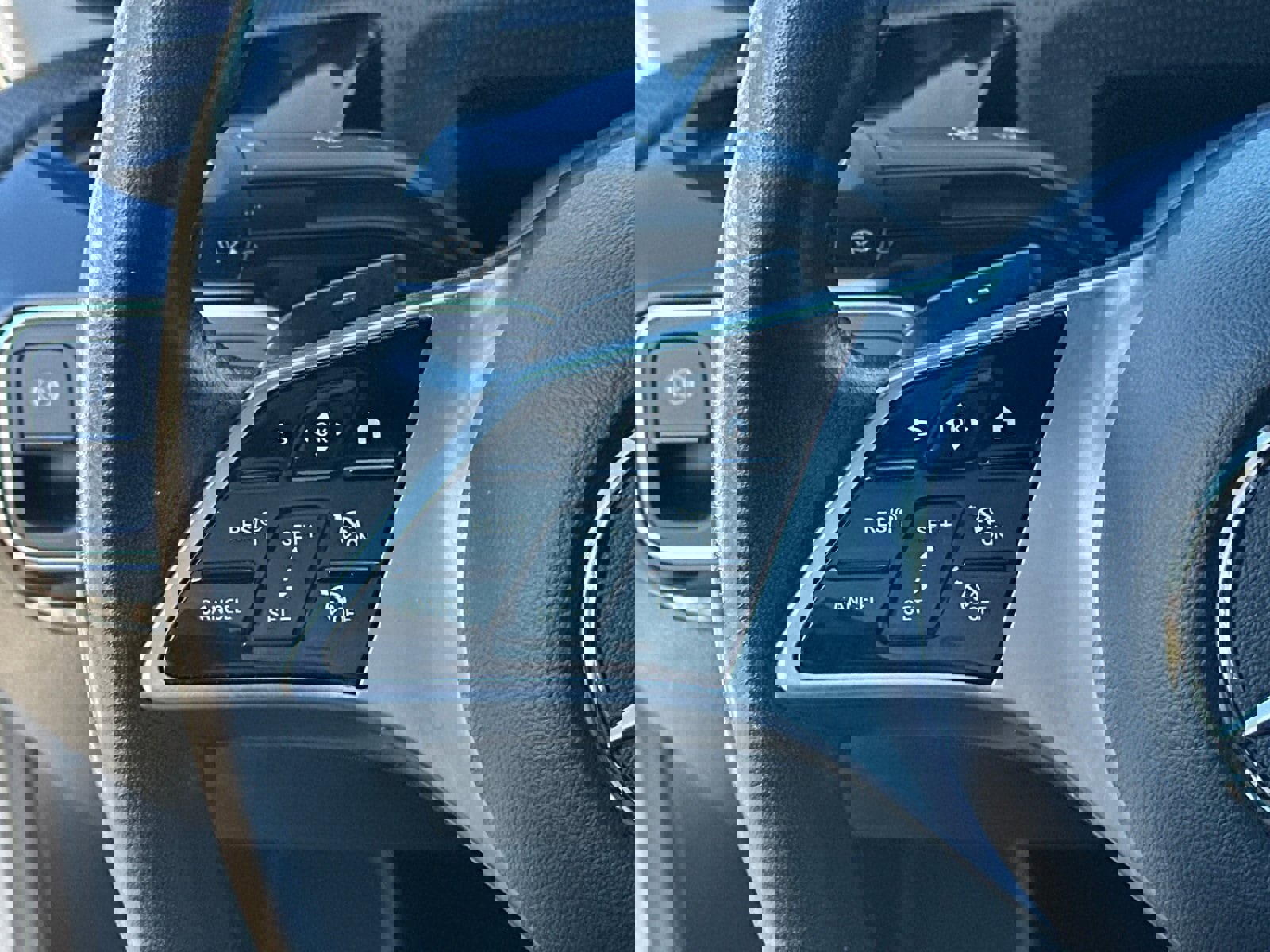 Used 2025 Mercedes-Benz CLA 250 image 24