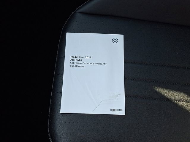 Used 2023 Volkswagen Tiguan SE AWD/4WD image 25