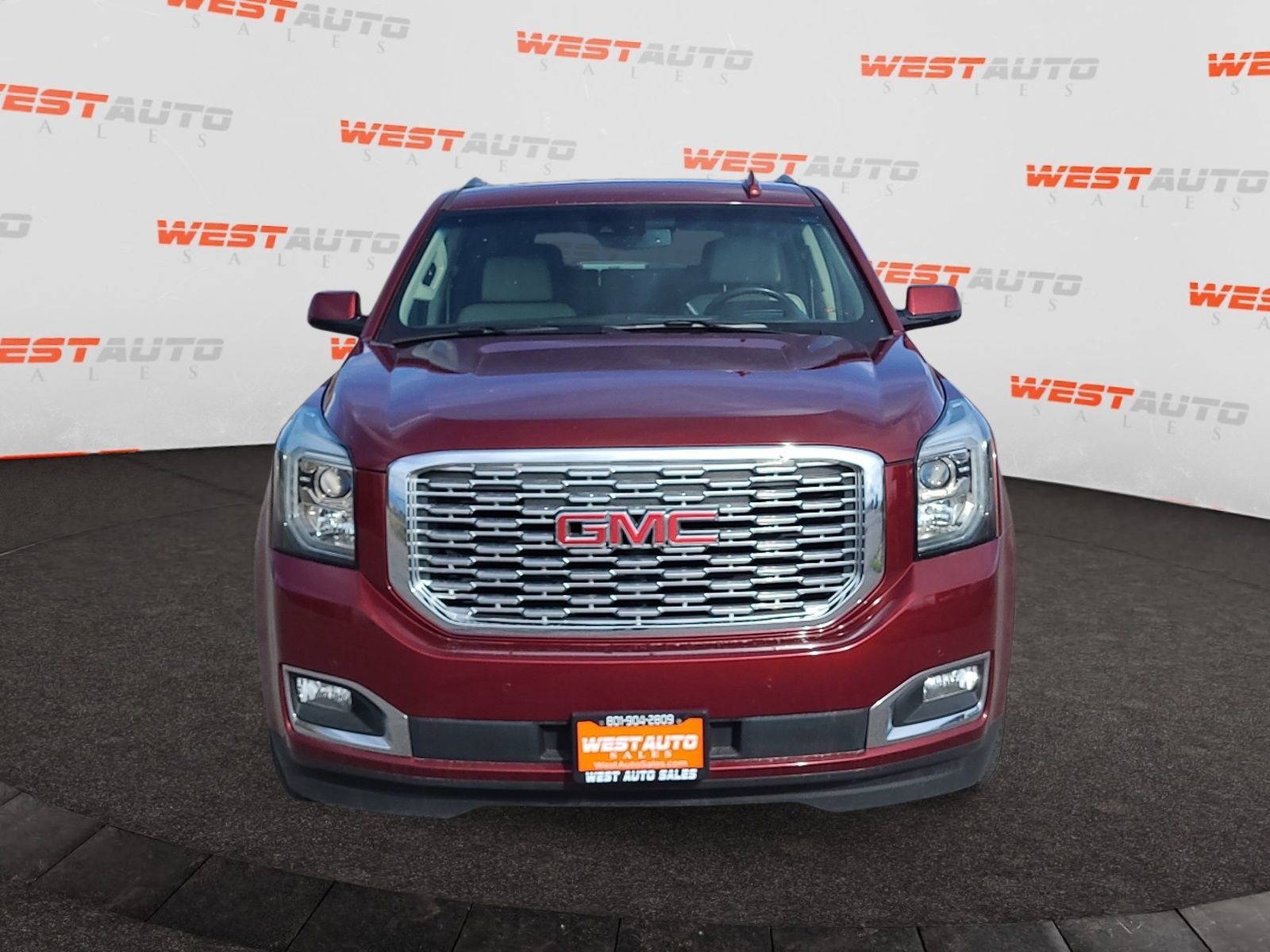Used 2020 GMC Yukon Denali w/ Open Road Package AWD/4WD image 8