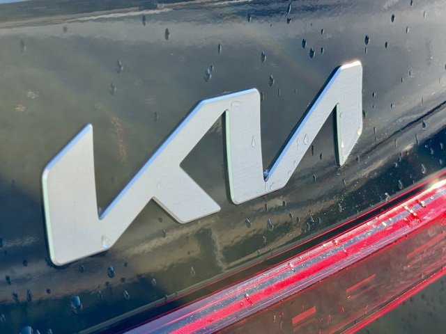 Used 2024 Kia Forte LXS w/ LXS Technology Package image 18