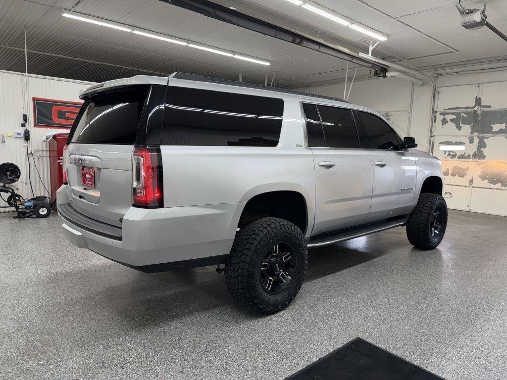 Used 2020 GMC Yukon XL SLT AWD/4WD image 7