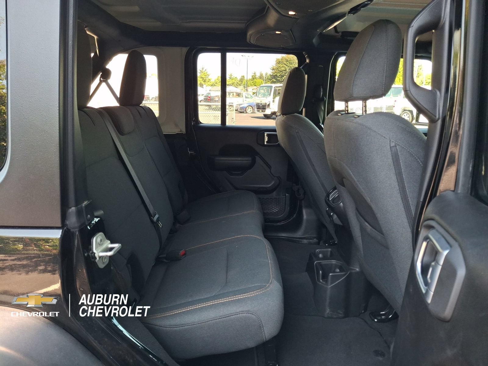 Used 2024 Jeep Wrangler Unlimited Sport AWD/4WD image 20